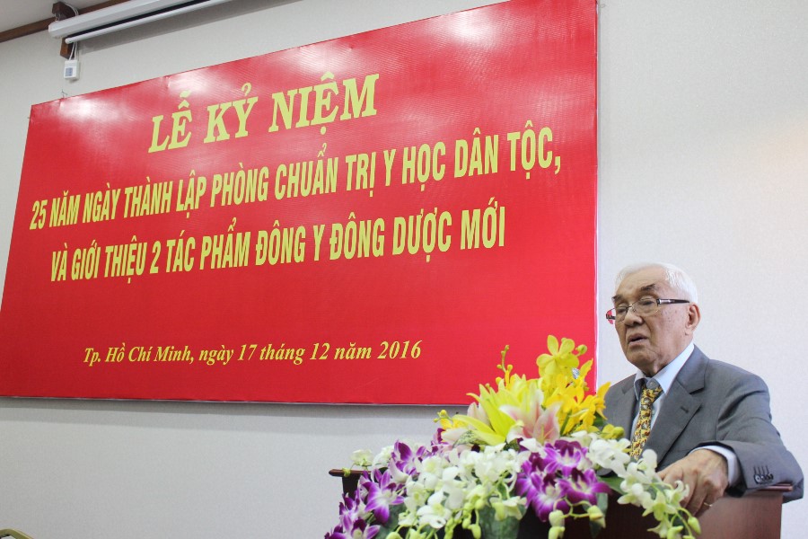 Bác[-]sĩ[-]Chuyên[-]khoa[-]II[-]Đỗ[-]Hữu[-]Định:[-]Cả[-]đời[-]với[-]tâm[-]nguyện[-]bốc[-]thuốc[-]cứu[-]người